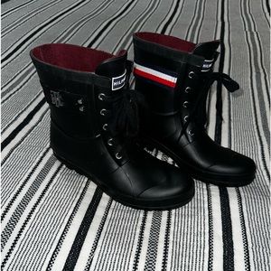 Tommy Hilfiger Ankle Rain Boots Size 9
